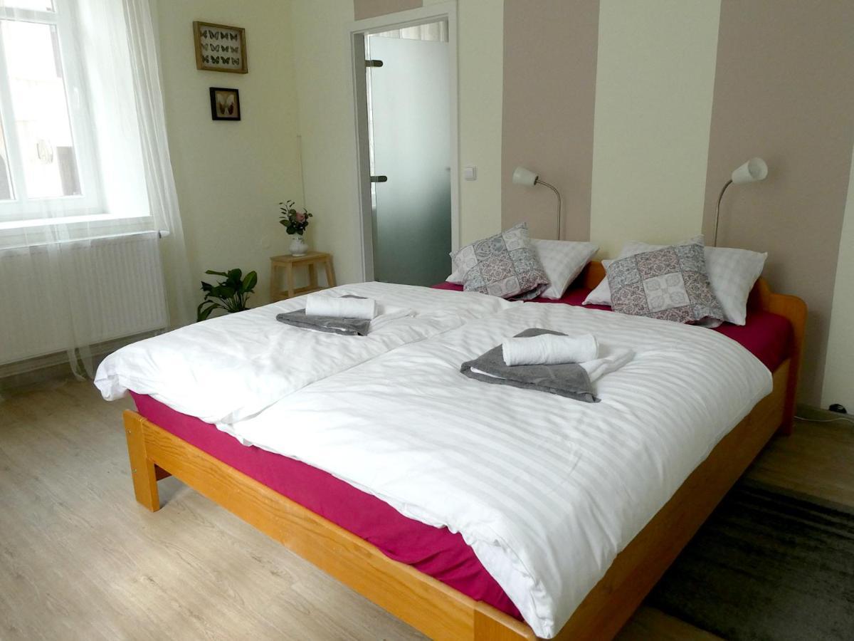 Apartman Marenka โนเวมิสโต นา โมราเวีย ภายนอก รูปภาพ